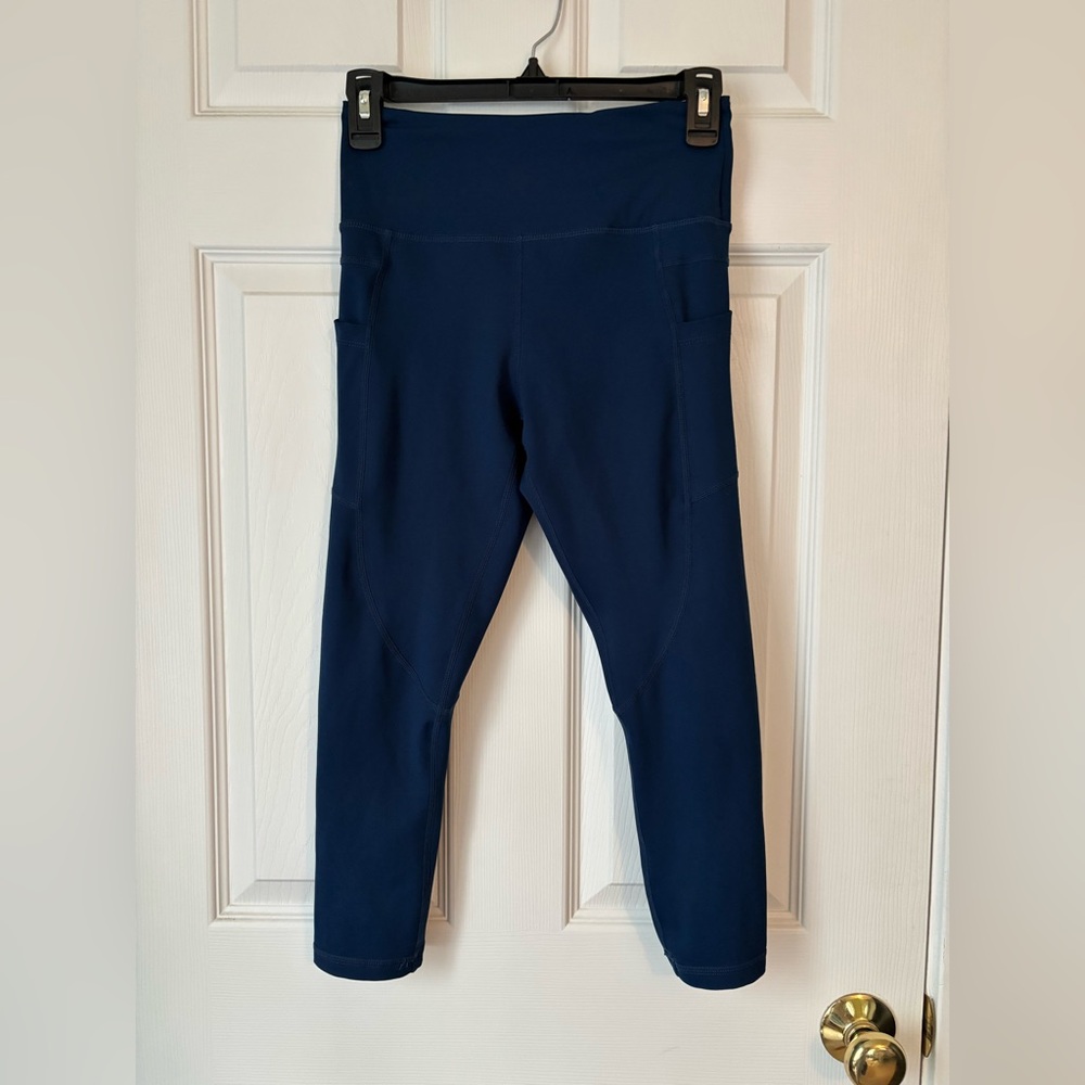 Zyia Active Navy Blue Leggings - Capri Length